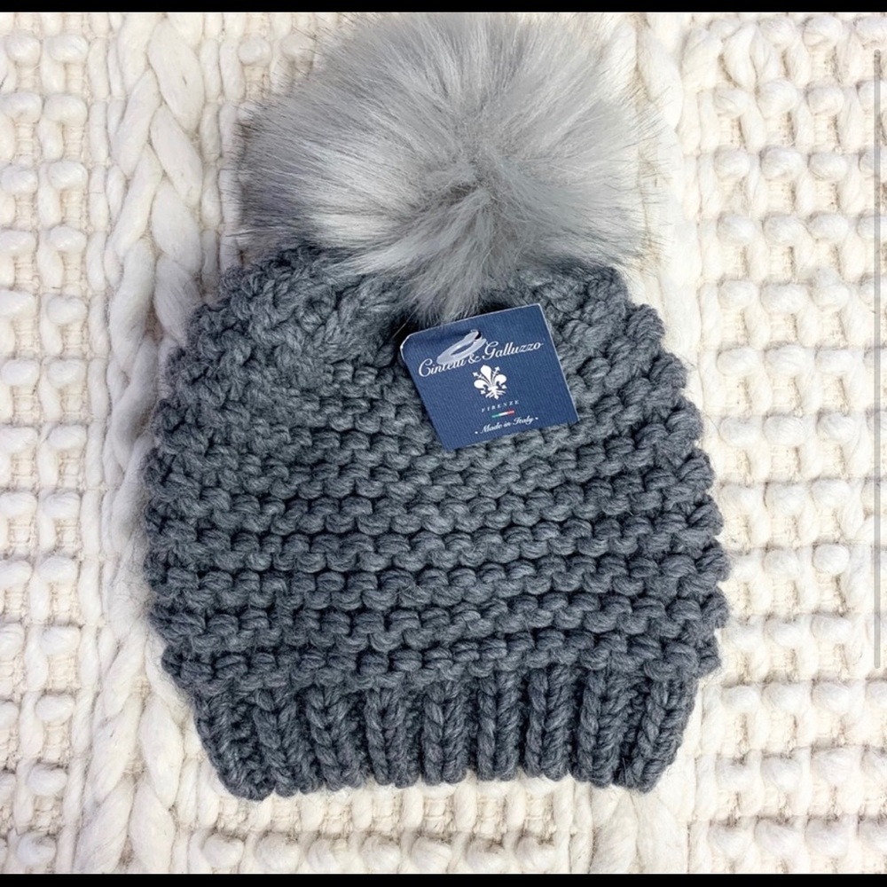 NWT Anthropologie Beanie Gray Faux Fur Pom Pom
